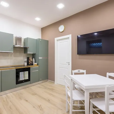 Apartment Dcr House Murales Neapel