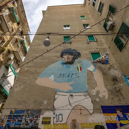 Dcr House Murales Apartment