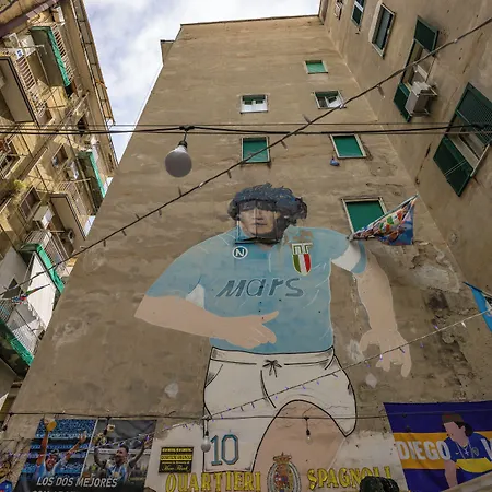 Apartment Dcr House Murales Naples